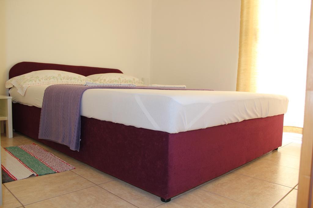 Apartments Istuk Vir Room photo